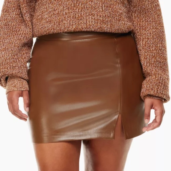 WILFRED Vegan Leather Mini skirt - Picture 4 of 5